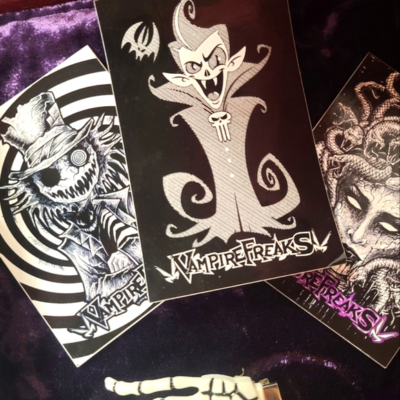 Gothic Fandom Bundle 👻💜💚💀 - Picture 5 of 6